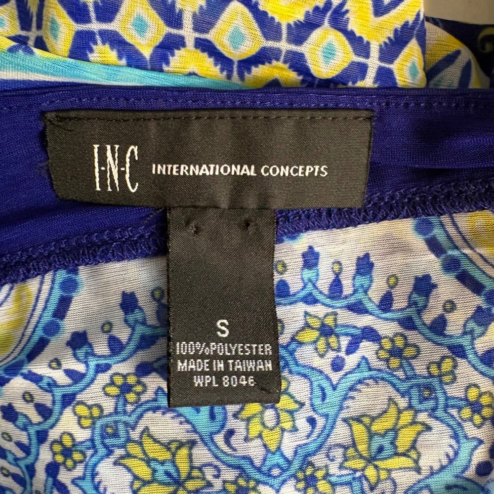INC International Concepts Blue Paisley Cold Shoulder Tie Front Top Size S - Picture 4 of 4